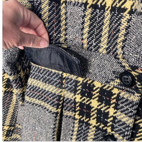 American Rag Plaid Coat - Picture 5 of 9